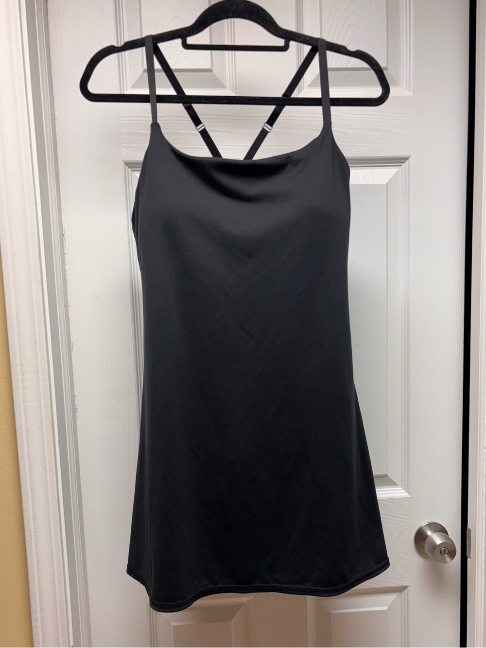 Danskin Women’s Black Active Dress Built-In Shorts Strappy Back Size Large